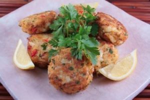 Maryland Blue Claw Crab Cakes with Remoulade Sauce
